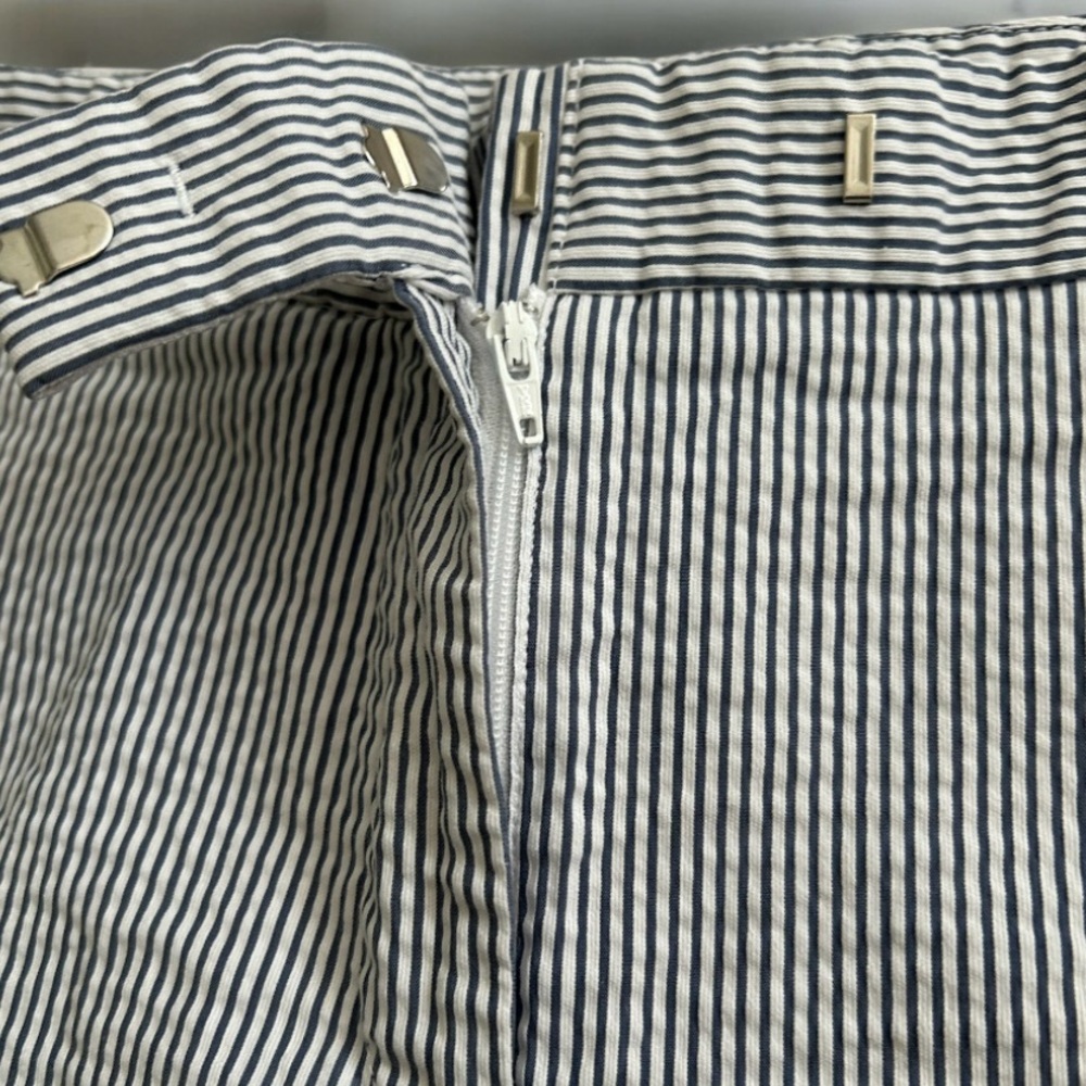 Ann Taylor Seersucker Shorts Tailored Design - Picture 8 of 10